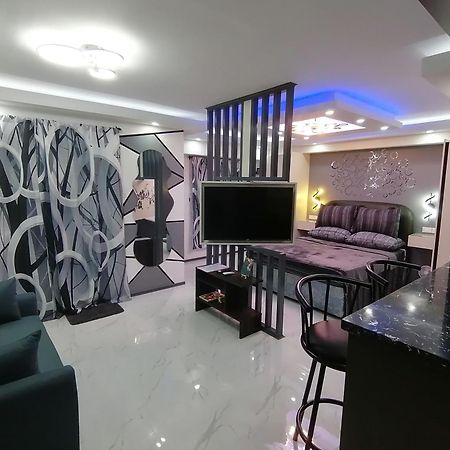 Condo Azur Suites B316 Near Airport, Netflix, Stylish, Cozy With Swimming Pool Lapu-Lapu City Bagian luar foto
